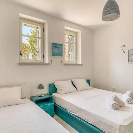 Anna With Seaview Of Naxos